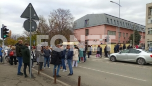 Novi Sad staje 15 miniuta